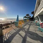 Front Beach Retreat D1
