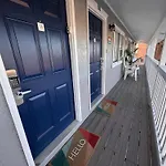 Front Beach Retreat D1