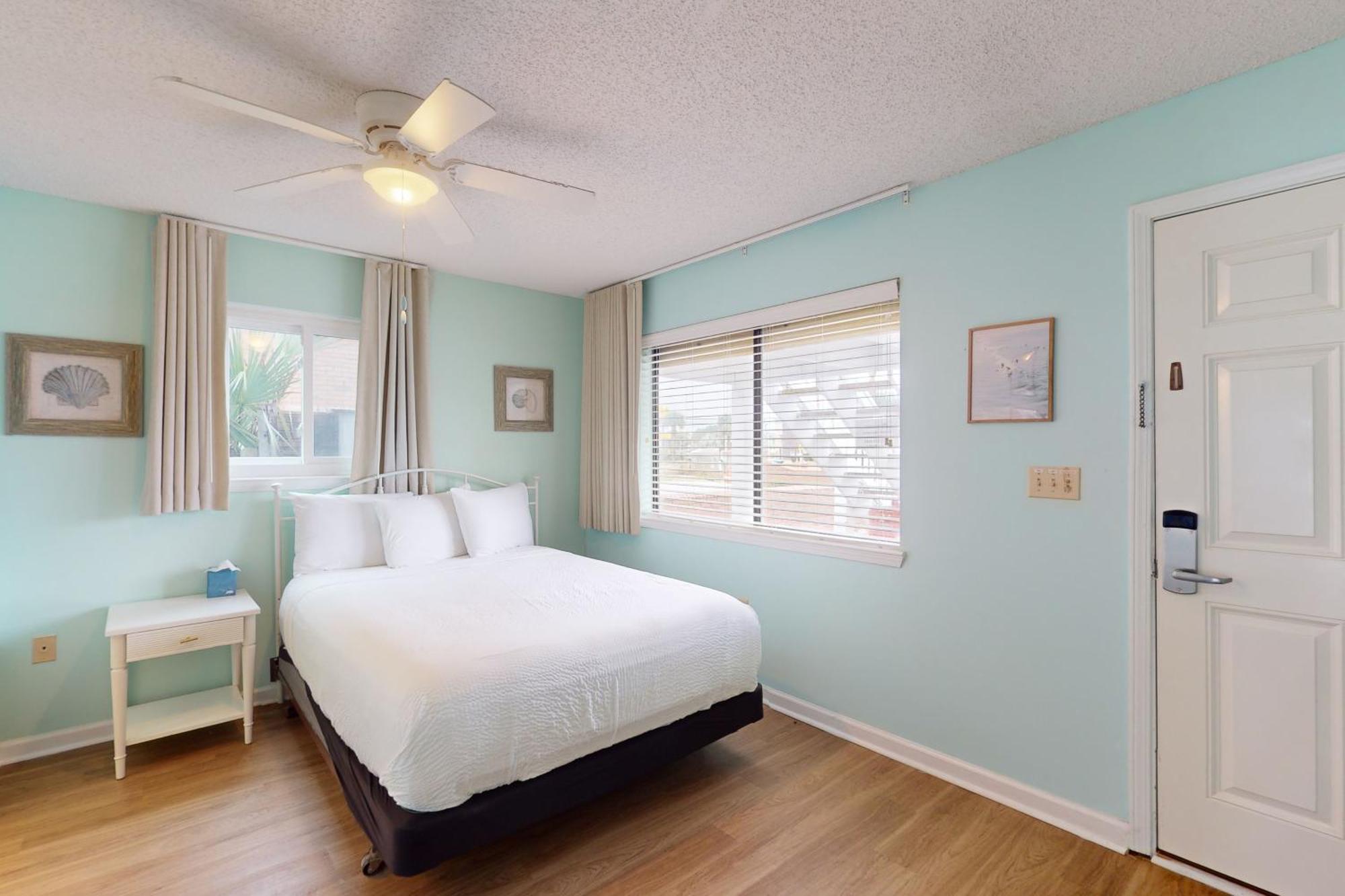 Front Retreat D1 Apartment